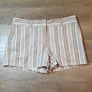 LOFT - Patterned Shorts. Size 8
